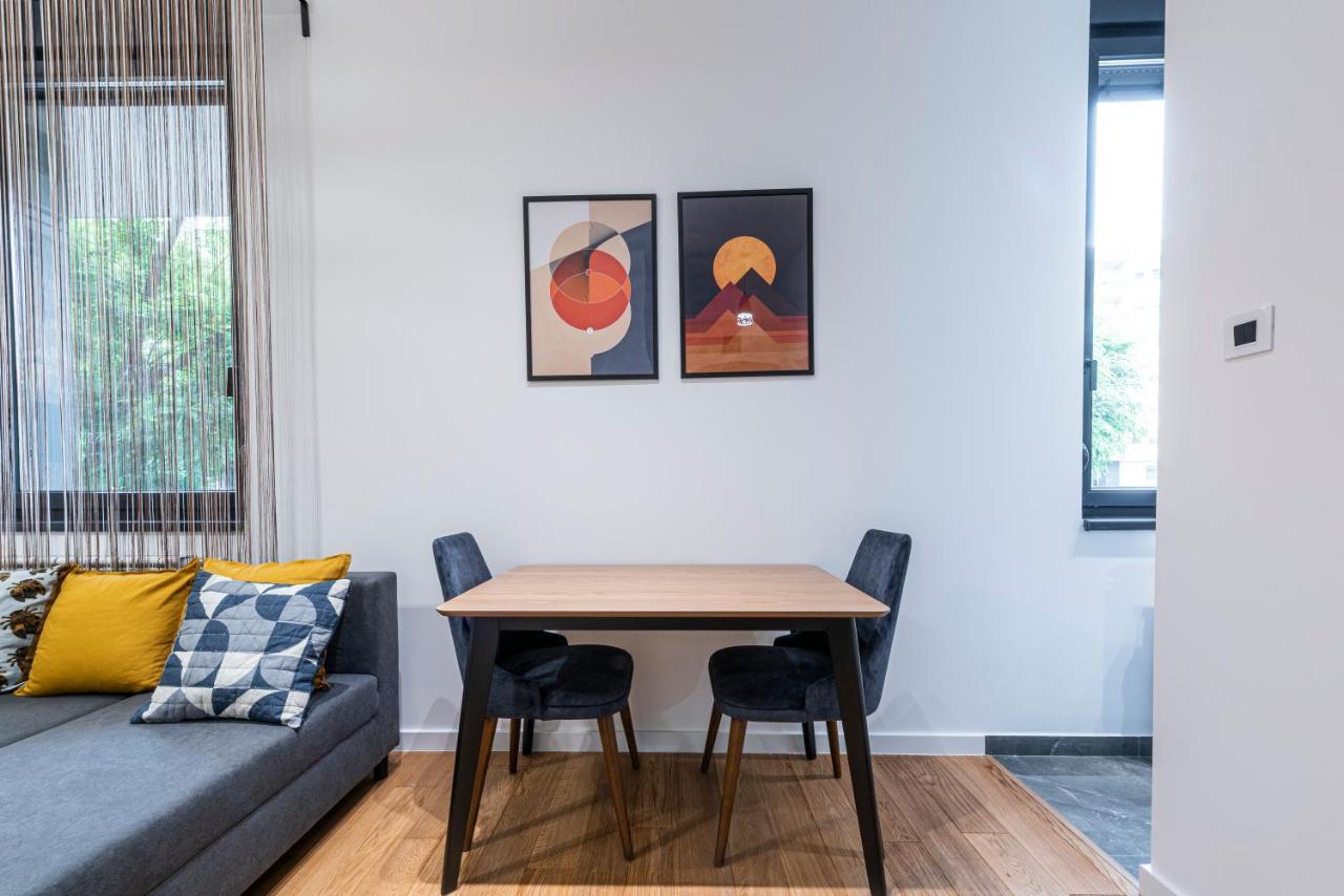 Vertigo Modern Studio-Free Private Parking-Fast Wi-Fi Нови Сад Екстериор снимка