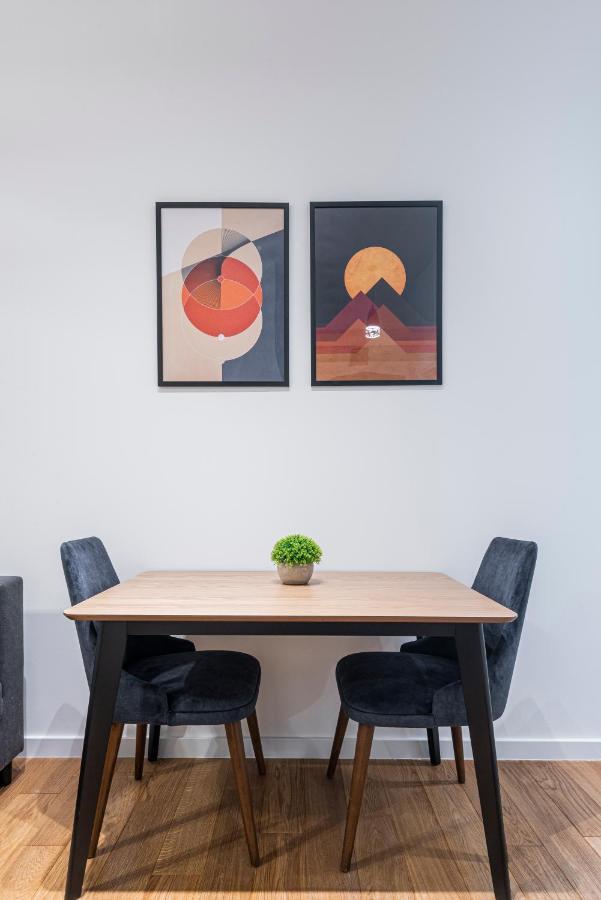 Vertigo Modern Studio-Free Private Parking-Fast Wi-Fi Нови Сад Екстериор снимка