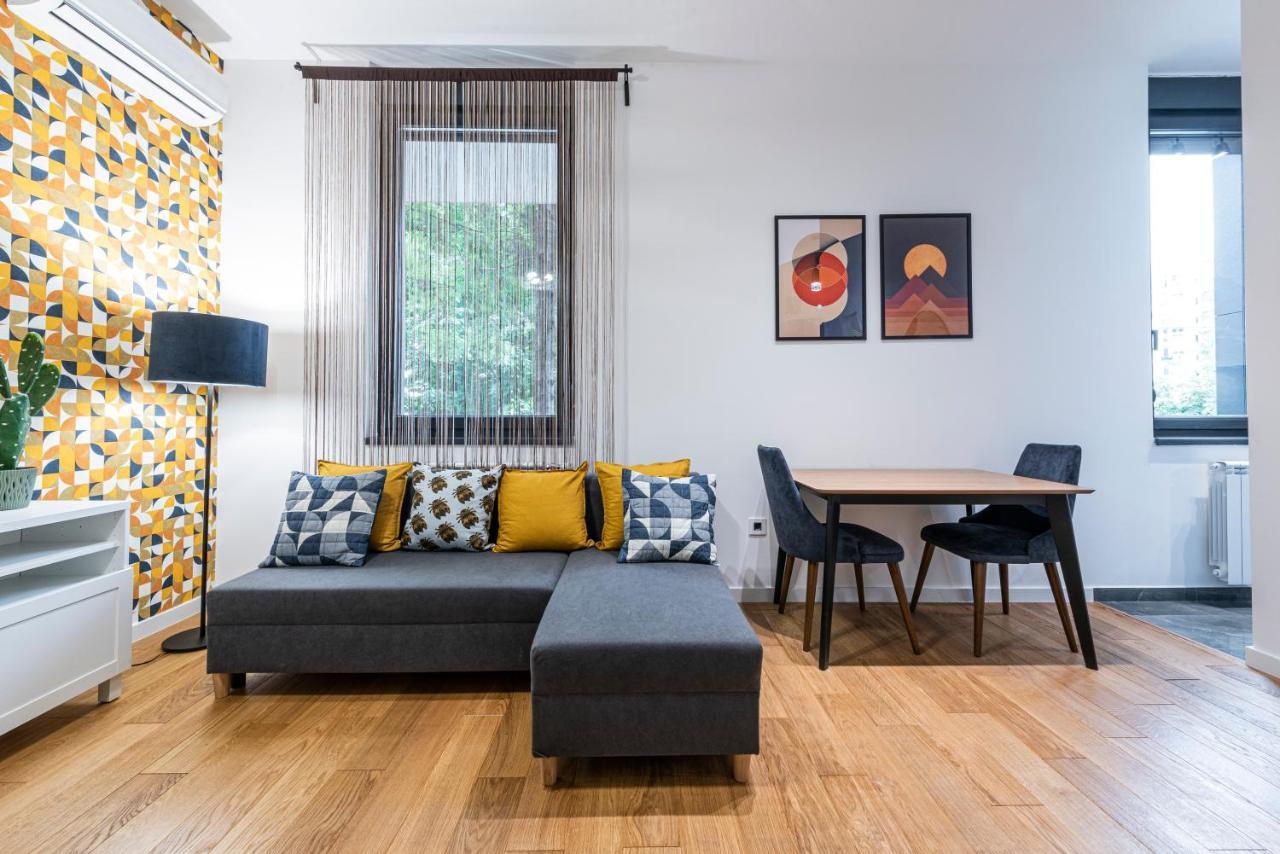 Vertigo Modern Studio-Free Private Parking-Fast Wi-Fi Нови Сад Екстериор снимка